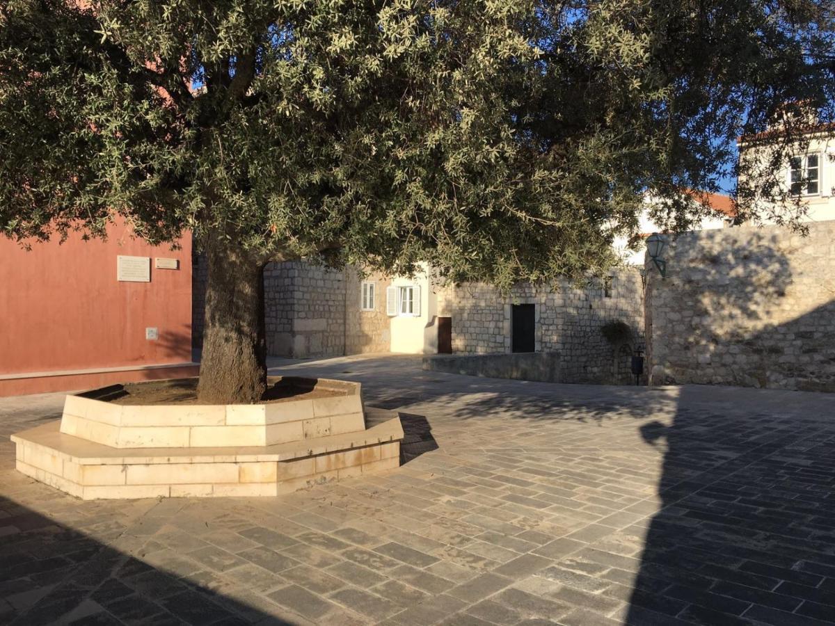 Arbe Downtown Apartment Rab Town Exterior photo